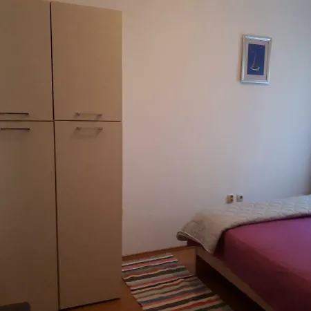Korina Apartment *