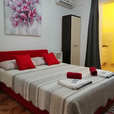 Apartment Korina *