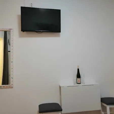 Korina Apartment *